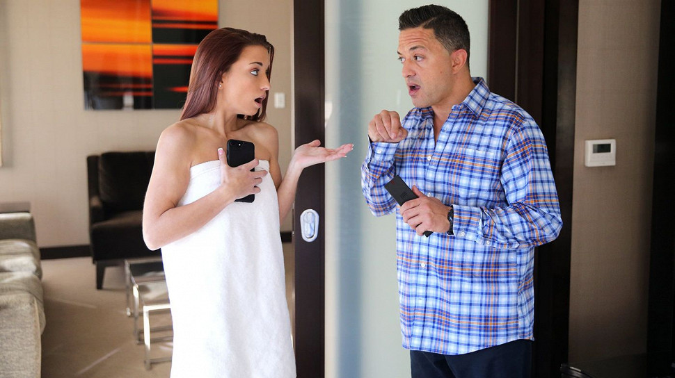 she cried when she saw the room – Paisley Rae, Pike Nelson on Porn Pros