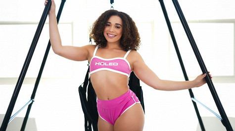 Swing Back – Willow Ryder on Holed
