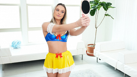 Tiny Princess – Chloe Rose, Kyle Mason on Tiny4K